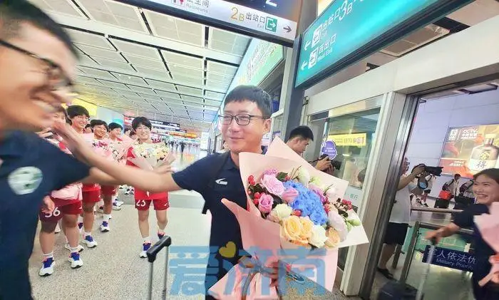 中国高中女足_全国高中生女子足球联赛冠军_女子高中足球队